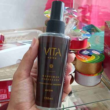 Aromatizante De Ambientes Madeiras Especiais AVON 150ml